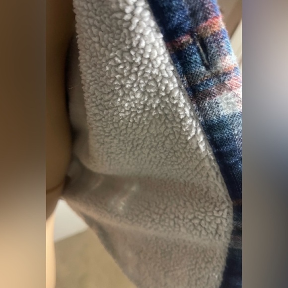 𝅺AMBIANCE Sherpa lined jacket plaid blue size small - Picture 2 of 12